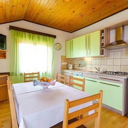 Two-bedroom In Vii Crikvenica