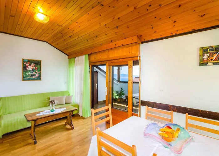 Two-bedroom In Vii Crikvenica
