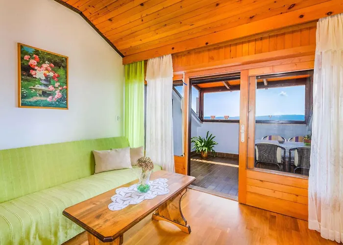 Two-bedroom In Vii Lägenhet
