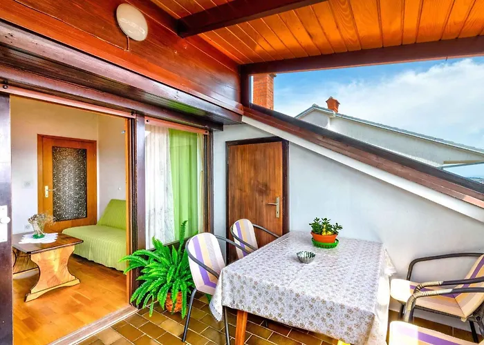 Lägenhet Two-bedroom In Vii *